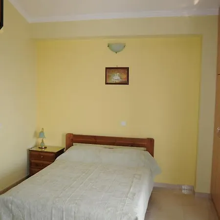 Appartement Areti Tirós